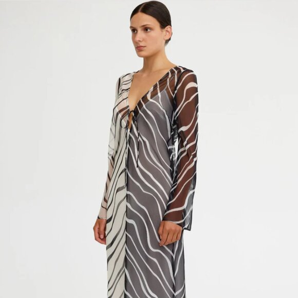 Brand New Significant Other Salma Long-Sleeve V-Neck Midi Dress - Picture 2 of 5